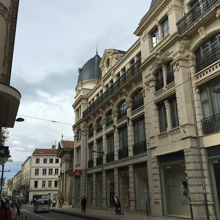 Comfort Saint-etienne 4*